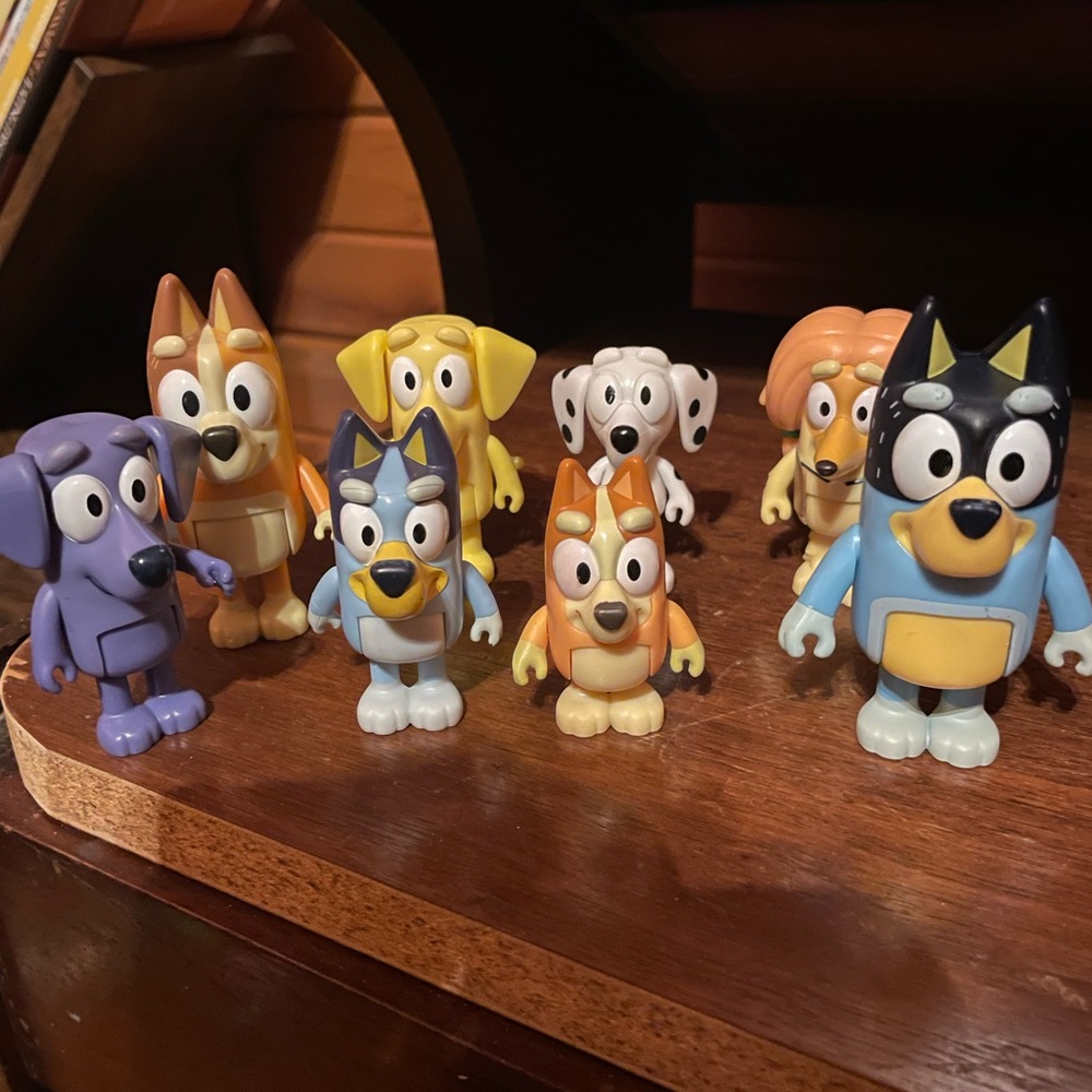 Lot of 8 Bluey Figures